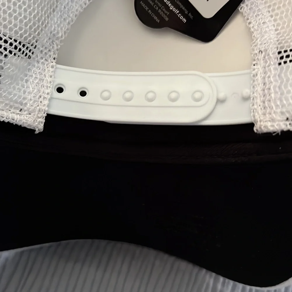 Taylor Made Vintage White and Black Baseball Golf Hat, NWT 🆕